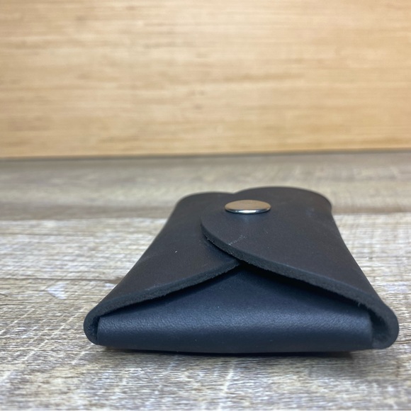 Leather Pouch, Business Card Holder, Rectangular Coin Pouch. Oil tan Black - Picture 7 of 7